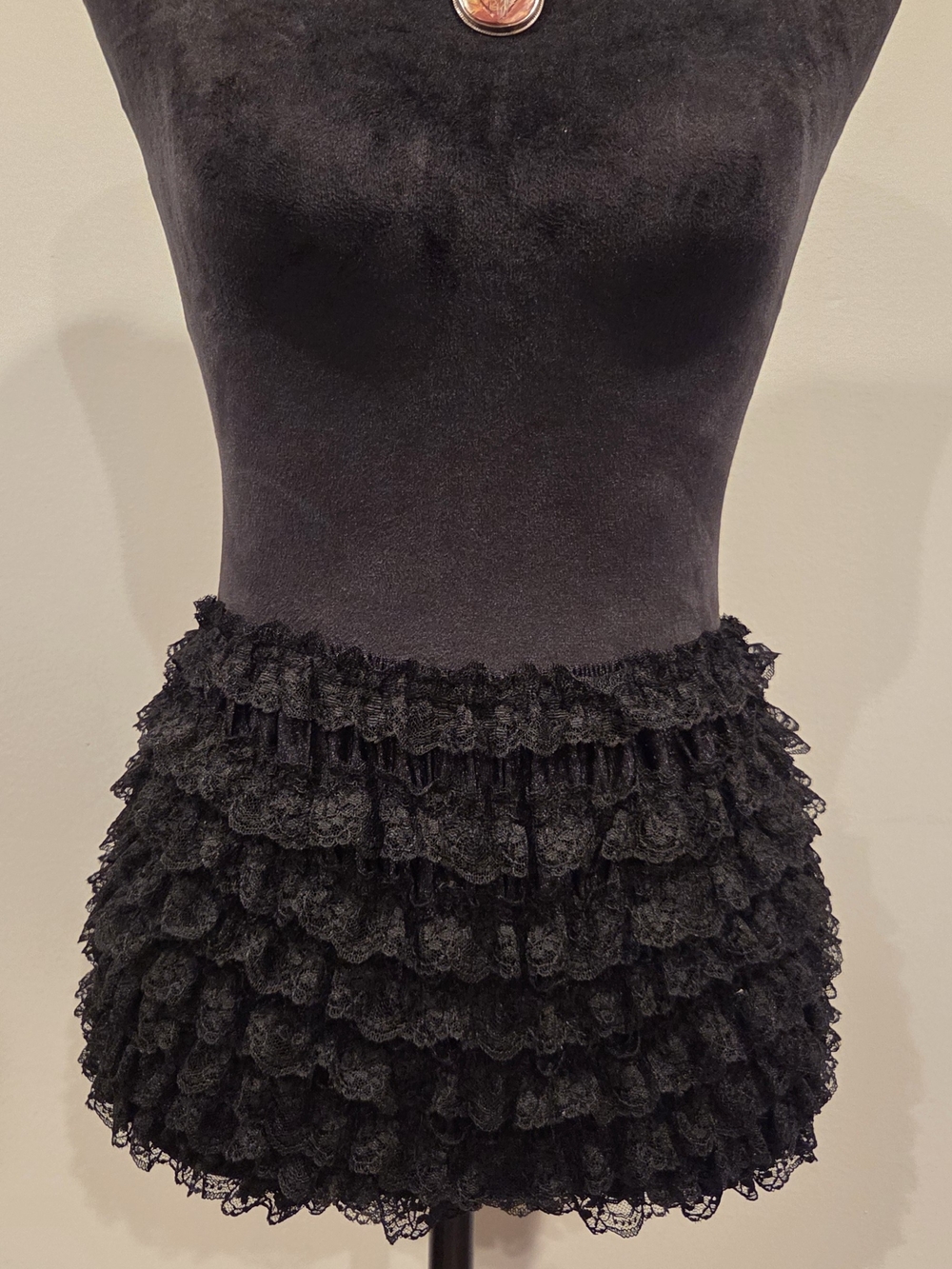 Malo Black Tiered Lace Ruffle Mini Skirt